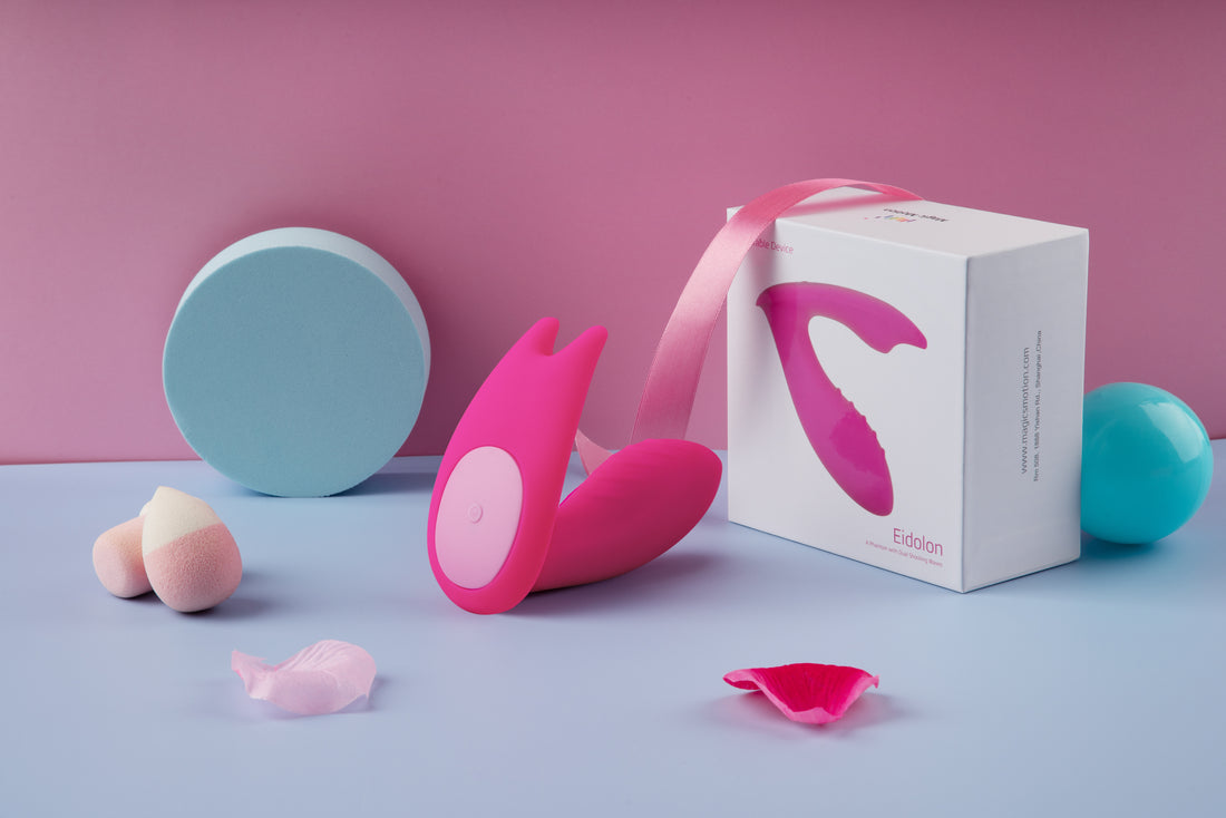 Dildos vs. Vibrators: Differences, Functions and How to Choose